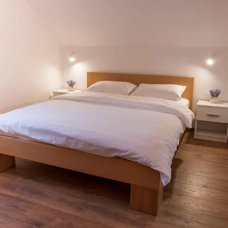 Aparthotel Petlov Salas Novi Sad